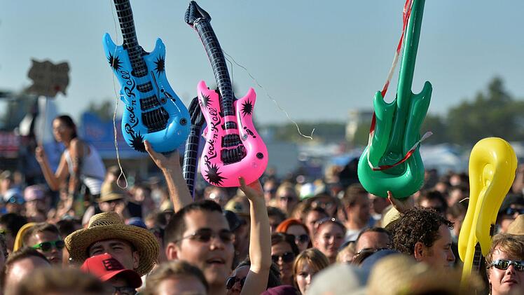 Summer Breeze Festival 2017: Angebliche Schüsse und zahlreiche Diebstähle. Symbolbild: Hendrik Schmidt/dpa-Zentralbild/dpa