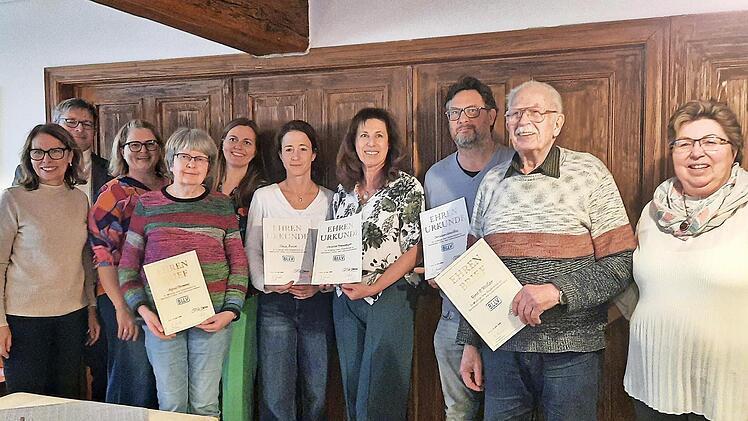 Petra Fiedler, Peter Walter, Sabine Tille, Sigrid Dormann, Heike Meier, Tanja Musiol, Christine Brandmayer, Christian Schechtel, Horst Wechler und Silke Sch&uuml;r (v.&nbsp;l.).