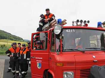 Die nächste Leistungsprüfung der Wirmsthaler Feuerwehr soll mit dem neuen Fahrzeug absolviert werden. Noch musste das alte herhalten. Foto: Doris Bauer