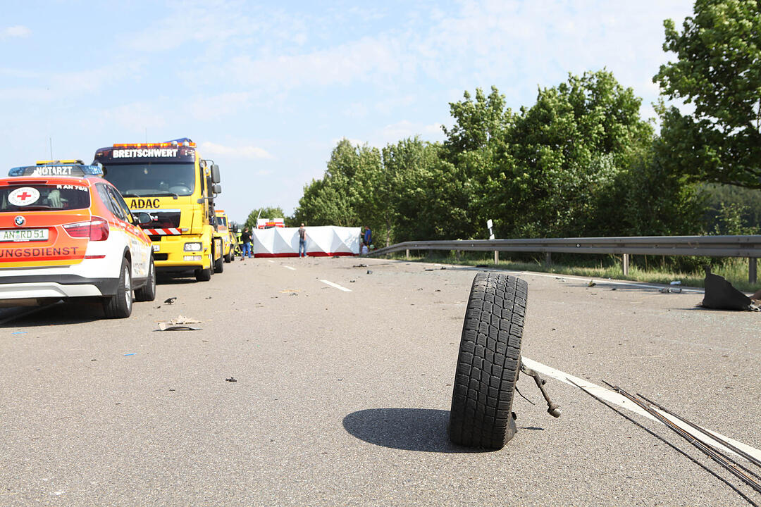 Ansbach: Fünfköpfige Familie bei Unfall verletzt