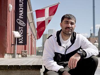 Farhad Rostami wartet seit acht Jahren im sogenannten "Ausreisezentrum" Kærshovedgård, einem Gefängnis mit Freigang, auf die Bearbeitung seines Asylantrags.