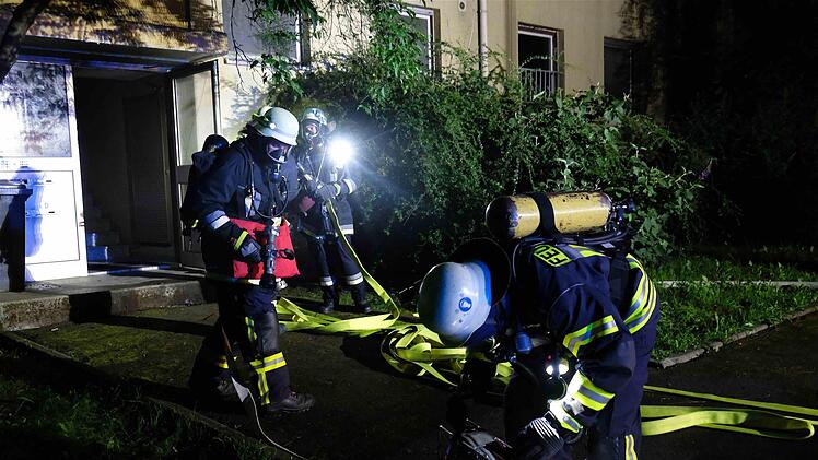 Großübung der Feuerwehren des Landkreises Bad Kissingen in Wildflecken.  Foto: Gerd Schaar