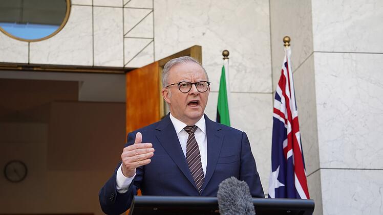 Premierminister Albanese h&auml;lt Pressekonferenz