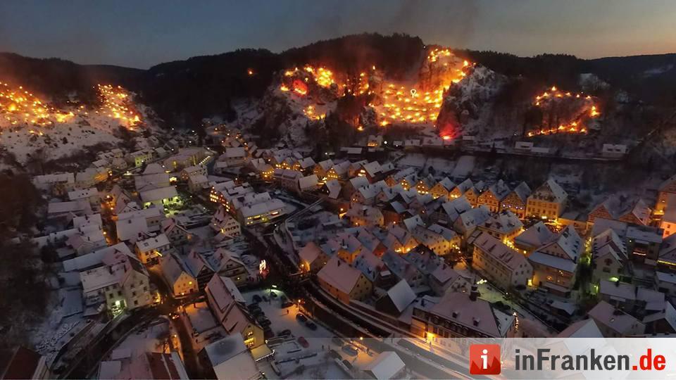 Beschluss der Ewigen Anbetung in Pottenstein - Lichterfest  in der Fränkischen Schweiz