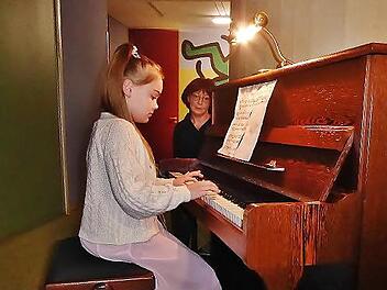 Lea Schönhals begeisterte mit dem Präludium e-Moll von Johann Sebastian Bach.
