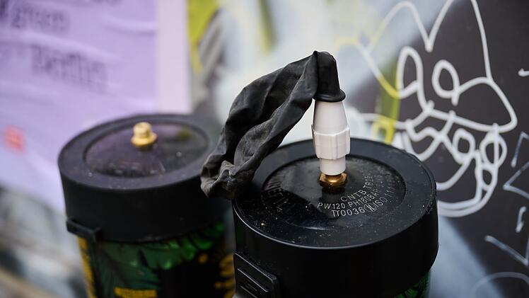 Lachgas, USB-C, Tarife &ndash; was &auml;ndert sich im April?