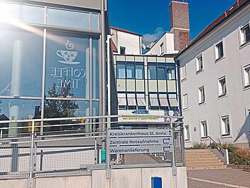 Die neuesten Zahlen f&uuml;r den j&auml;hrlichen kommunalen Finanzausgleich bescheinigen dem Landkreis ein h&ouml;heres Haushaltsdefizit, doch das Krankenhaus St. Anna in H&ouml;chstadt wirtschaftet solide. Sandra Buchwald