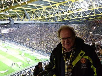 Hans Franz im vergangenem Jahr im Fußballstadion des BVB Foto: privat