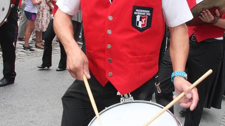 Impressionen vom Festzug der Fanclubs Foto: Sonny Adam