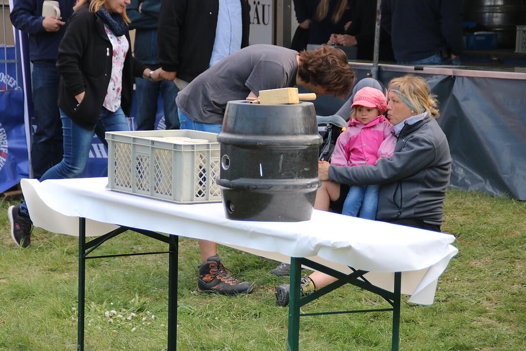 Walberla-Fest 2018: Bieranstich und Baumstellen auf dem Walberla