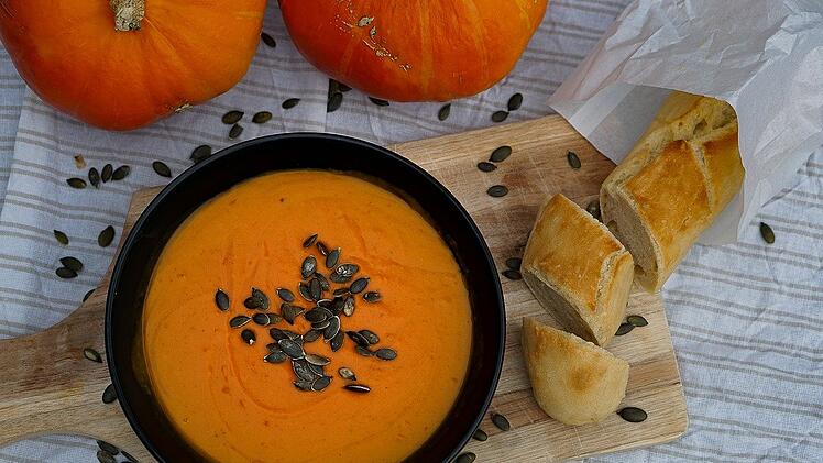 Gut für das Immunsystem: Eine Kürbissuppe liefert viele wertvolle Vitamine.