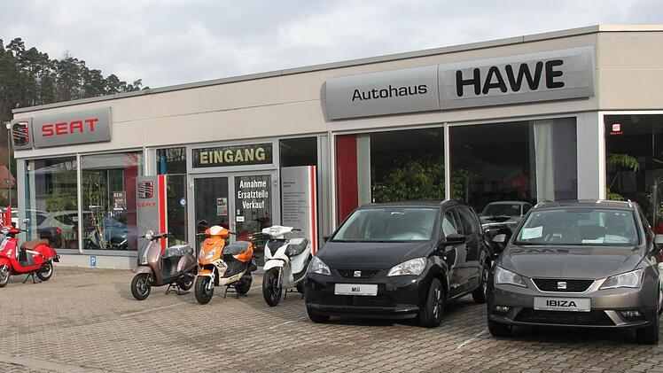 Das HAWE-Fahrzeugcenter in Altenkunstadt mit seinen IVECO Nutzfahrzeugen, SEAT Automobilen und Motowell Motorrollern bietet Ihnen beste Qualität, langjährige Kompetenz und ständige Mobilität - auch für Modelle aller anderen Hersteller. Foto: PR