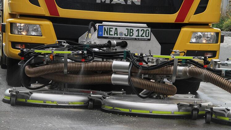 Die Verkehrsfläche wird restlos ausgewaschen.