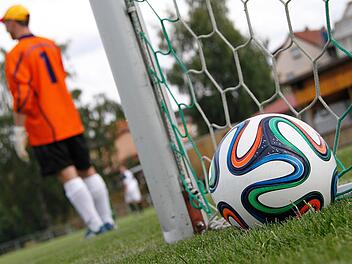 Die Bezirksliga-Vereine Riedenberg und Thulba haben schwere Ausw&auml;rtsspiele vor sich.