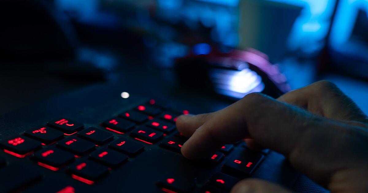 Sicherheitslücke: Zahlreiche Webseiten offline – BSI stuft Lage als ...