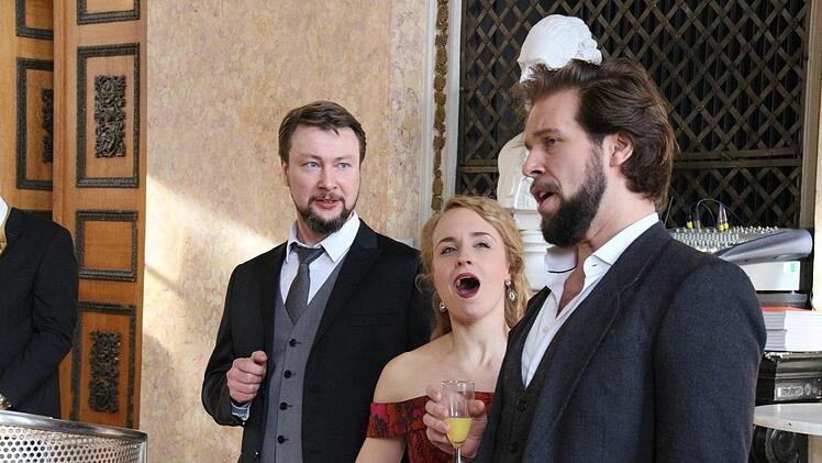 Es singen Bartosz Araszkiewicz, Laura Verena Incko und Marvin Zobel. Foto: Simone Bastian