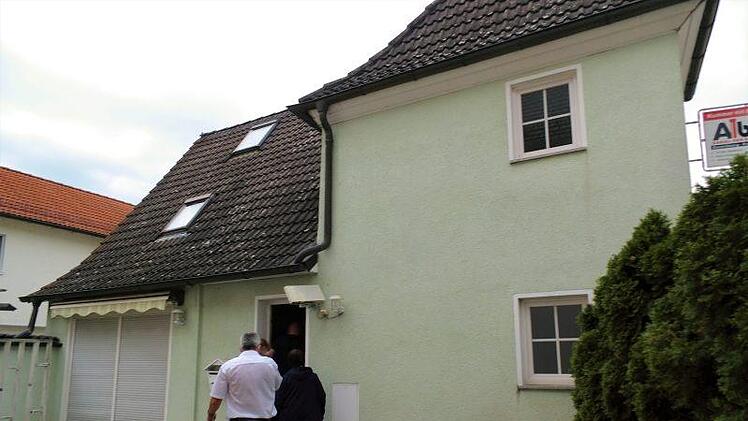 Besichtigung des "Schostak"-Hauses