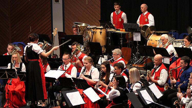 Die Gewähr für einen guten Sound-Track und den besonderen für den Glenn-Miller-Sound bieten Klarinetten und Saxophone in besonderer Weise.