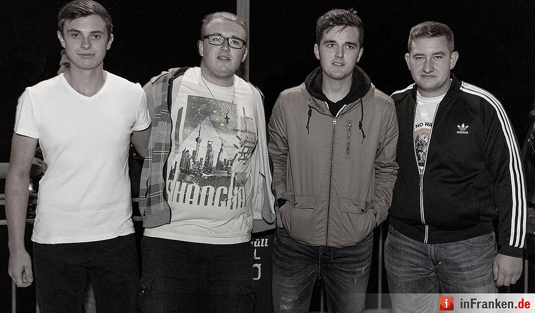 Sandkerwa: Partyfotos