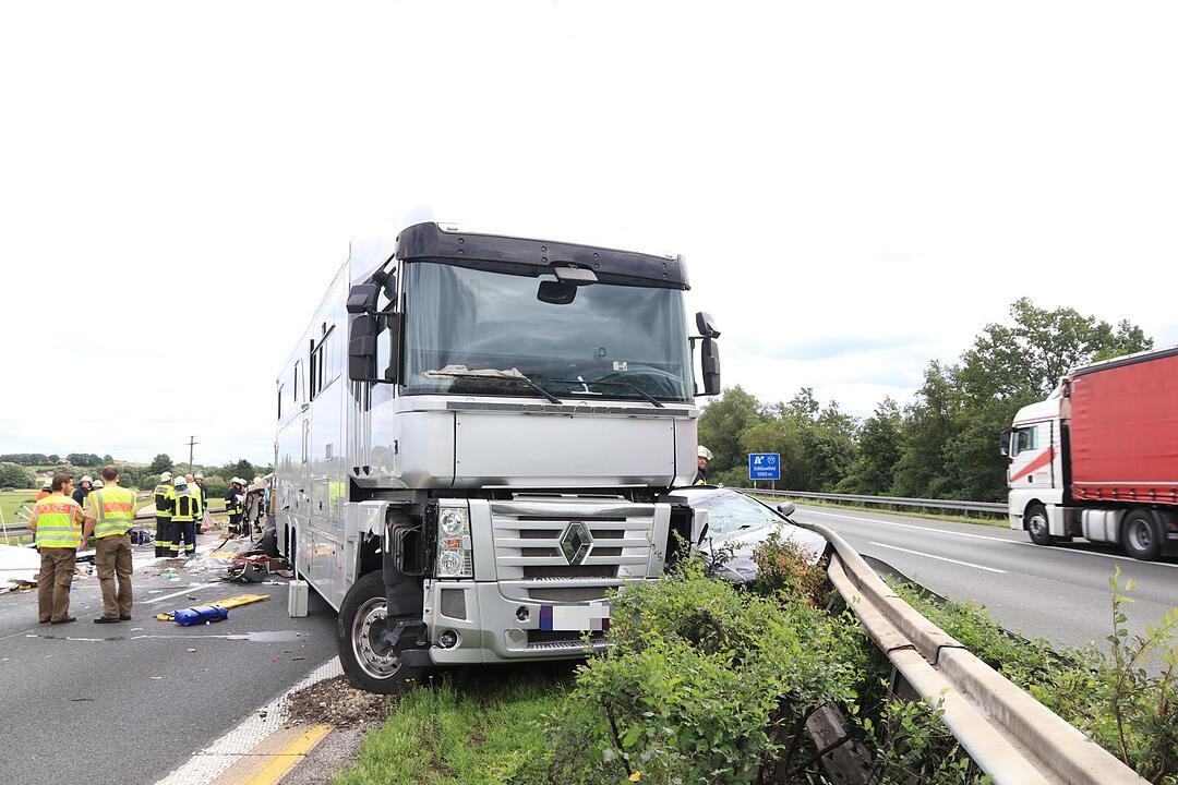 Furchtbares Unglück: Wohnmobil-Fahrer stirbt auf A3 bei Schlüsselfeld