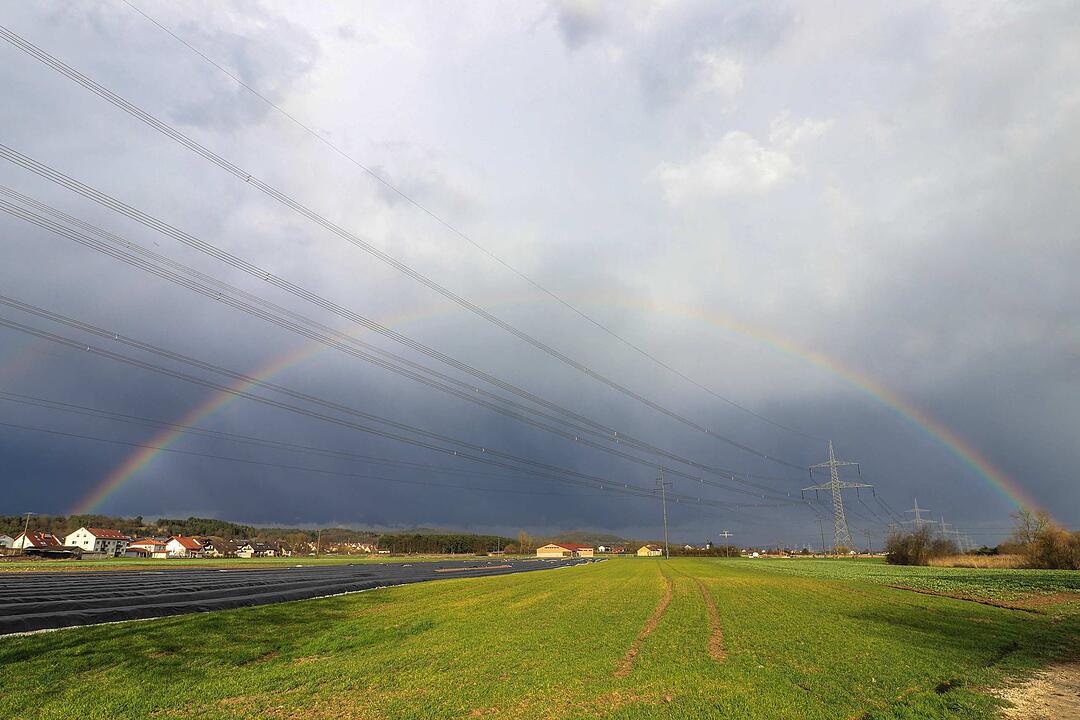 Sturm über Franken hinterlässt Schäden