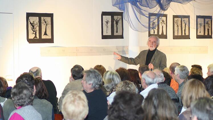 Rainer Hörlin bei einem Vortrag in Lonnerstadt im Jubiläumsjahr 2010. Foto: FT-Archiv