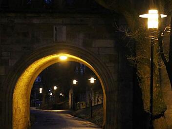 Dämmerungspaziergang durch Coburg. Hier die Allee.