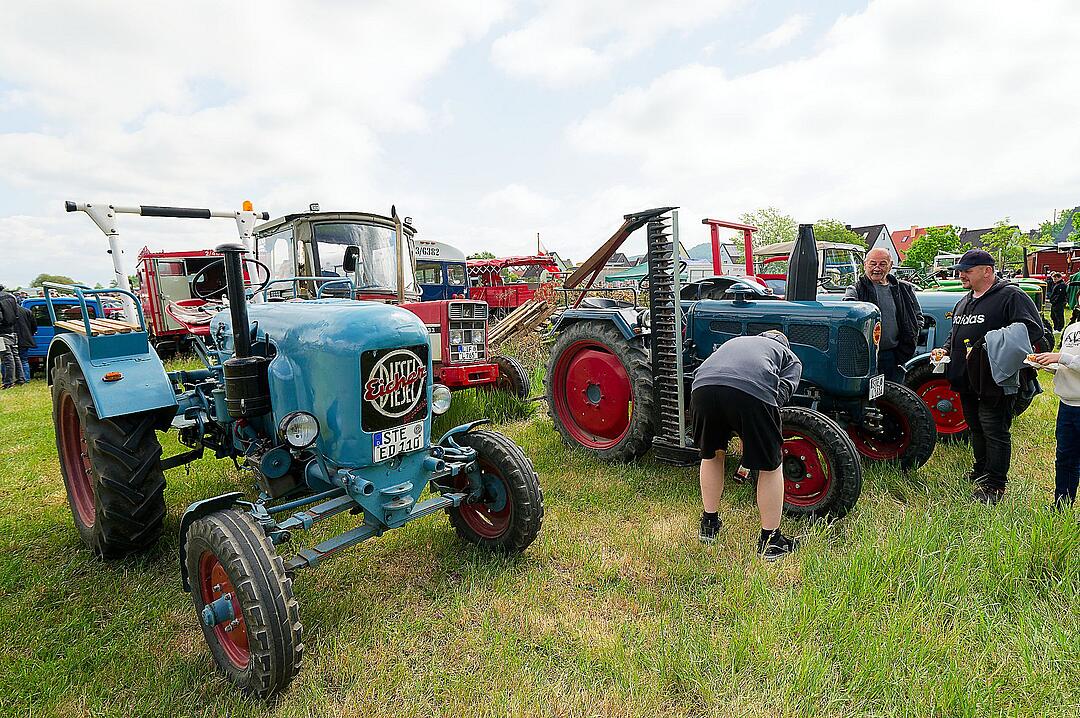 Es kamen viele Oldtimerfreunde.