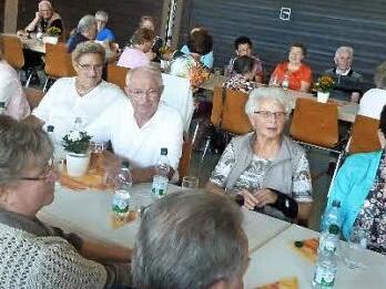In regelm&auml;&szlig;igen Abst&auml;nden treffen sich die Senioren.  Foto: C.Schwind