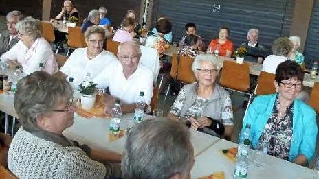 In regelm&auml;&szlig;igen Abst&auml;nden treffen sich die Senioren.  Foto: C.Schwind