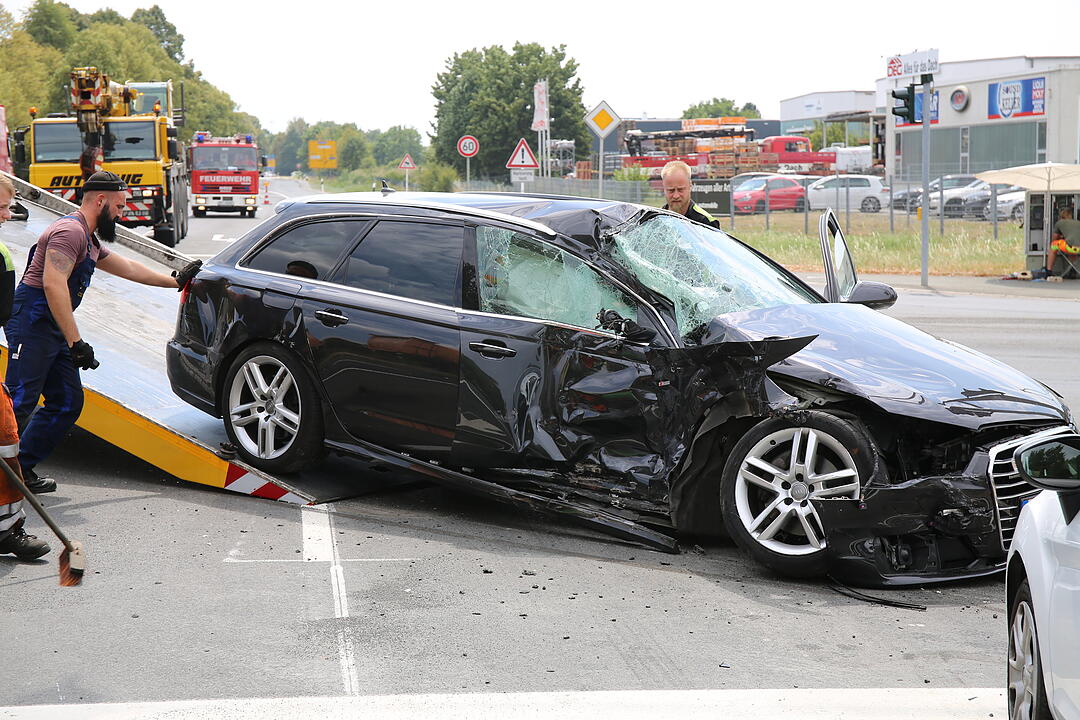 In Bayreuth: Schwerer Verkehrsunfall mit fünf Verletzten