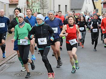 Unser Bild aus dem Vorjahr zeigt die Läufer unmittelbar nach dem Start.ssp