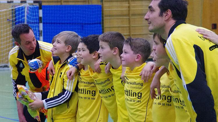 Die Küpser lassen sich feiern.