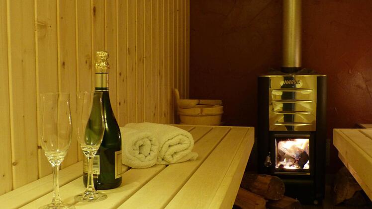 Alles drin beim mobilen Saunavergnügen. Foto: Stephan Tiroch
