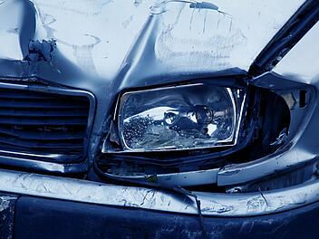 Auffahrunfall: haftet immer der hintere Fahrer?