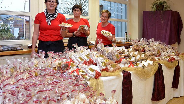 Impressionen vom Weihnachtsmarkt der Lebenshilfewerkstatt Nüdlingen. Foto: Peter Rauch