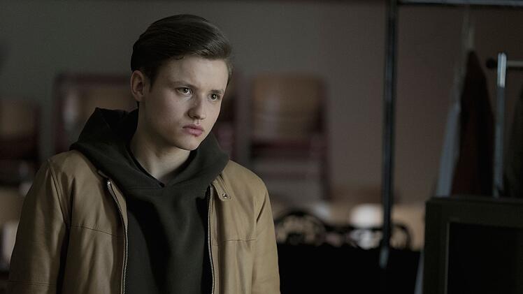 Er ist der beste Freund von Jaonas - aber auch eifersüchtig auf ihn. Paul Lux spielt in "Dark" Bartosz Tiedemann.