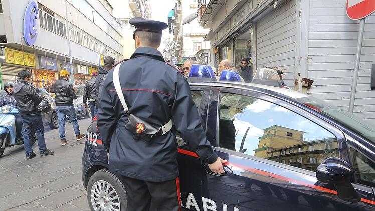 Carabinieri in Neapel