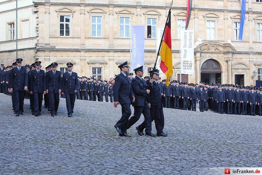 Bundespolizei-Anwärter in Bamberg vereidigt