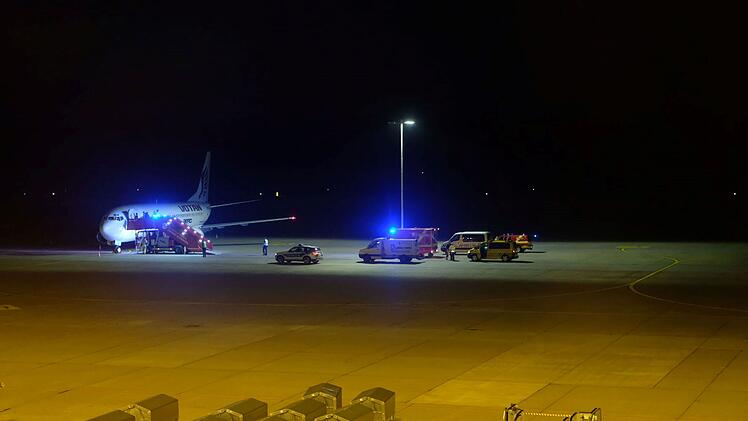 Airport Nürnberg: Notfall im Flieger - Flugzeug muss plötzlich in Nürnberg landen