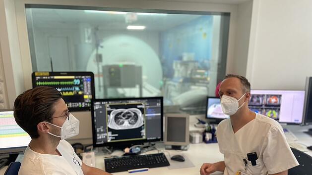 Uni-Klinikum Erlangen: Corona-Infektion bei jungen Patient*innen - Studie zeigt Sp&auml;tfolgen