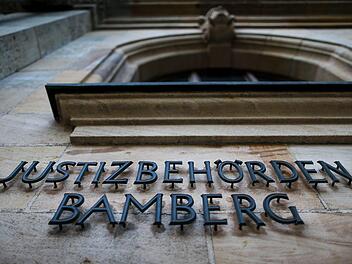 Der angehende Erzieher Bertram B. (Name geändert) muss sich derzeit vor dem Landgericht Bamberg wegen sexuellen Missbrauchs verantworten. Foto:  David Ebener/dpa