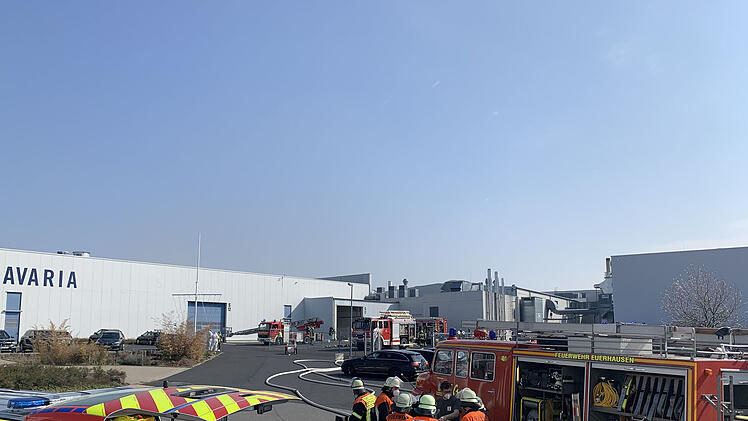Brand in Fertigungshalle eines Yacht-Herstellers