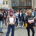 Am Samstag protestierten zahlreiche Menschen auf dem Maxplatz in Bamberg gegen die aktuelle Corona-Politik mit Maskenpflicht und weiteren Einschränkungen. Foto: Thomas Weichert