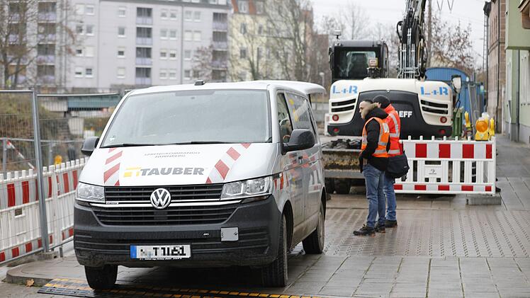 Nürnberg: Granate auf Baustelle entdeckt - Kampfmittelräumdienst im Einsatz