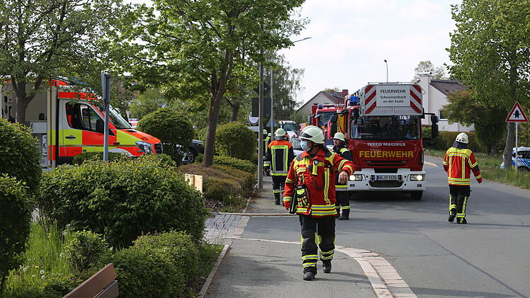 Zimmerbrand in Bezirksklinikum: Großeinsatz für die Feuerwehr