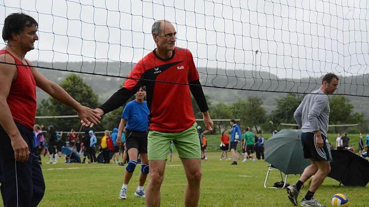 Freiluftvolleyballturnier