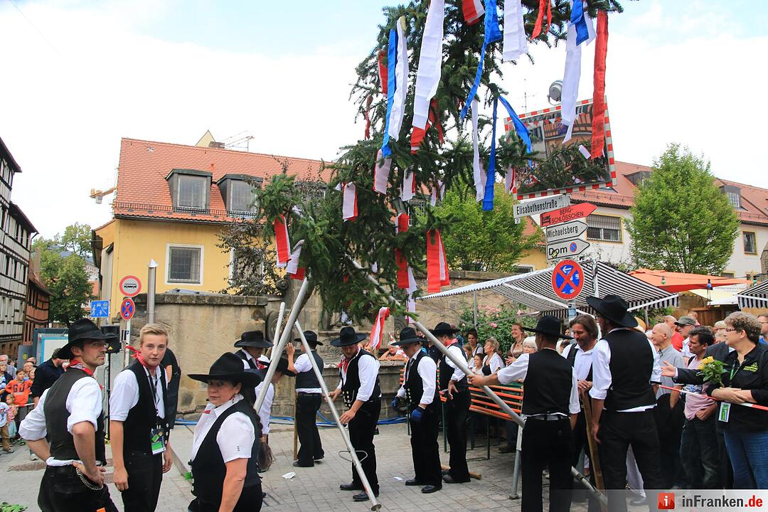 Sandkerwa 2015 - Kerwasbaum-Aufstellen