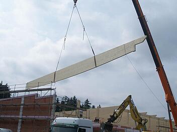 Der neue Rewe-Markt wurde bisher durch zwei Gemarkungsgrenzen von Brauersdorf und Rothenkirchen gespaltet. Der Bauausschuss ordnete nun den Rewe-Markt der Gemarkung Rothenkirchen zu.  Foto: K.- H. Hofmann