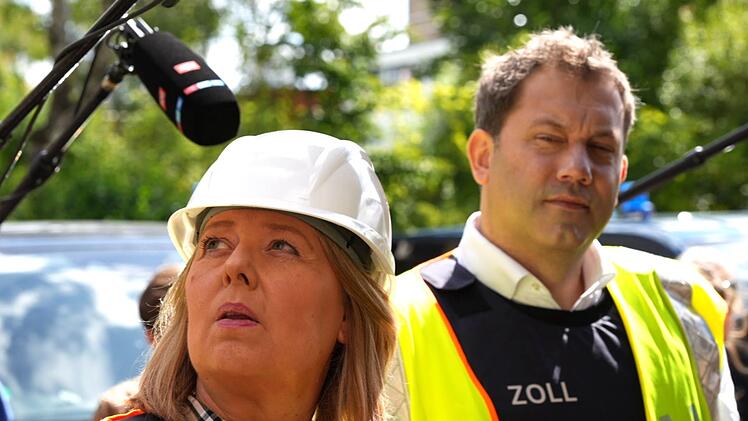 Sozialministerin Bas
